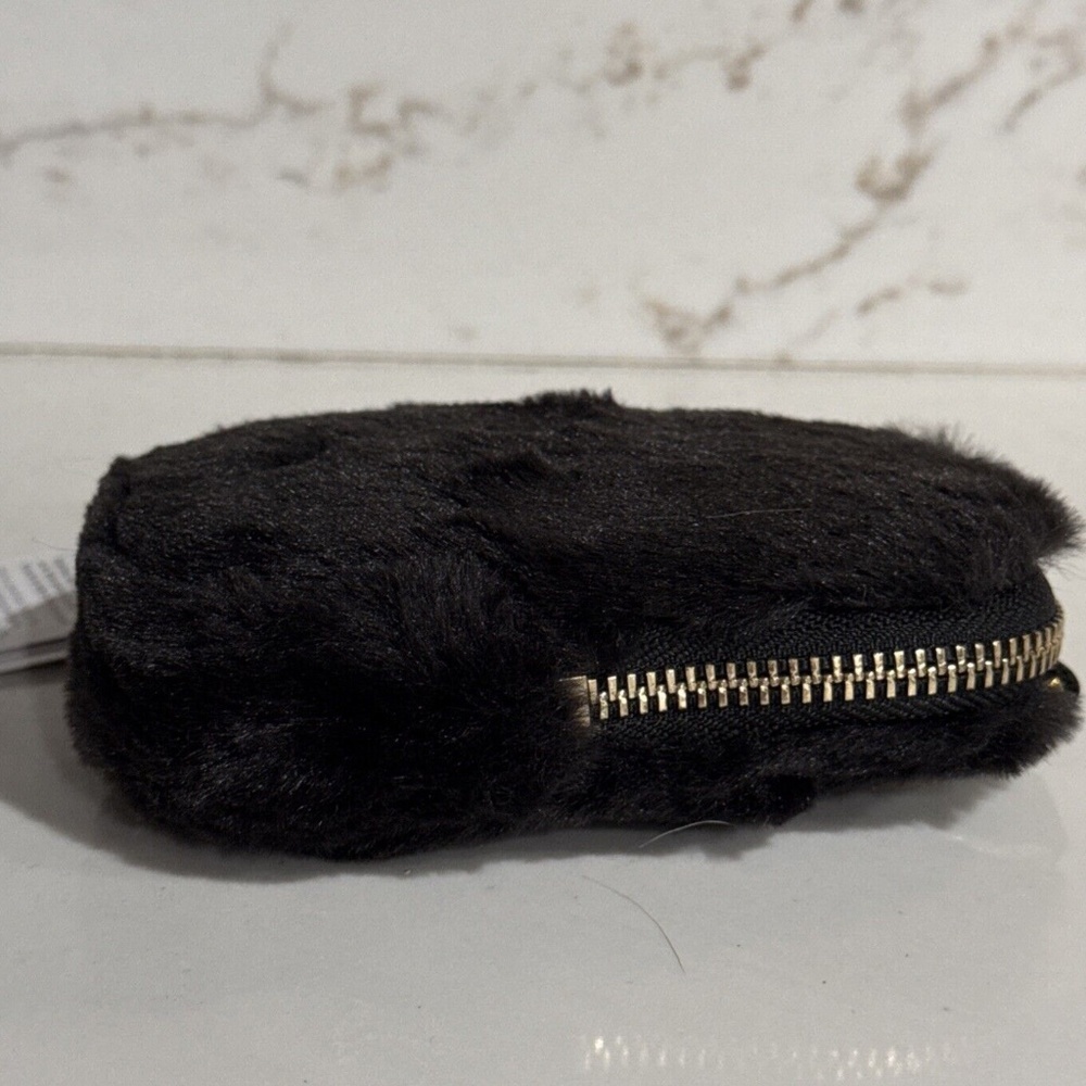 Lululemon Clippable Nano Pouch Plush Fleece - Picture 2 of 6